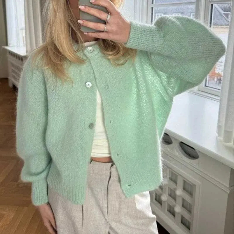 Damenpullover mit Knopfverschluss