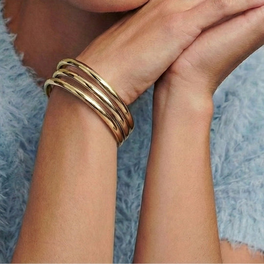 Damen Mehrreihiges Armreif-Set mit Polierter Oberfläche | Shop Nory