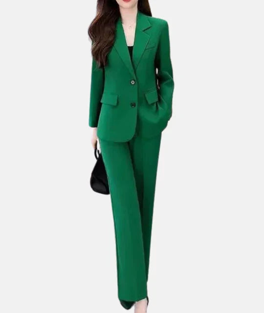 Eleganter Hosenanzug mit taillierter Blazer