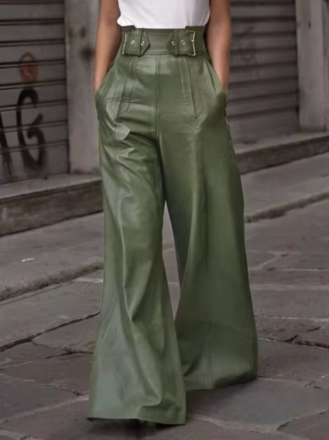 Hochgeschnittene hose