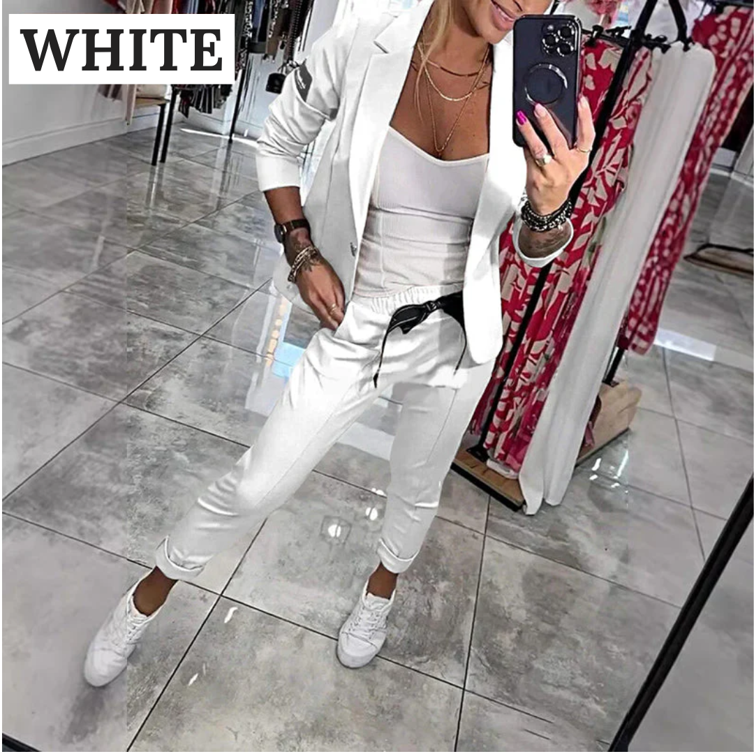 2-Teiliges Set Bestehend Aus Einem Lässigen Blazer und Einer Hose