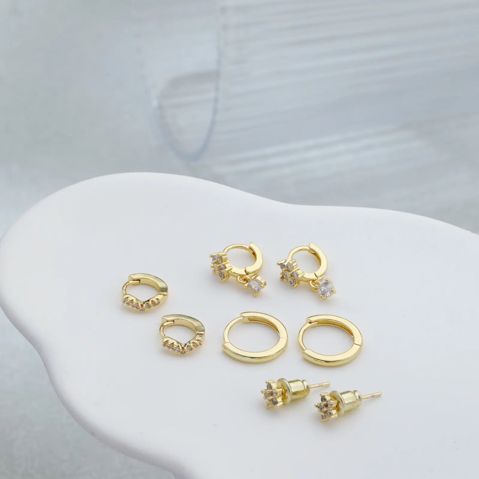 Blumen Dangle Huggie Ohrringe Set | Shop Nory