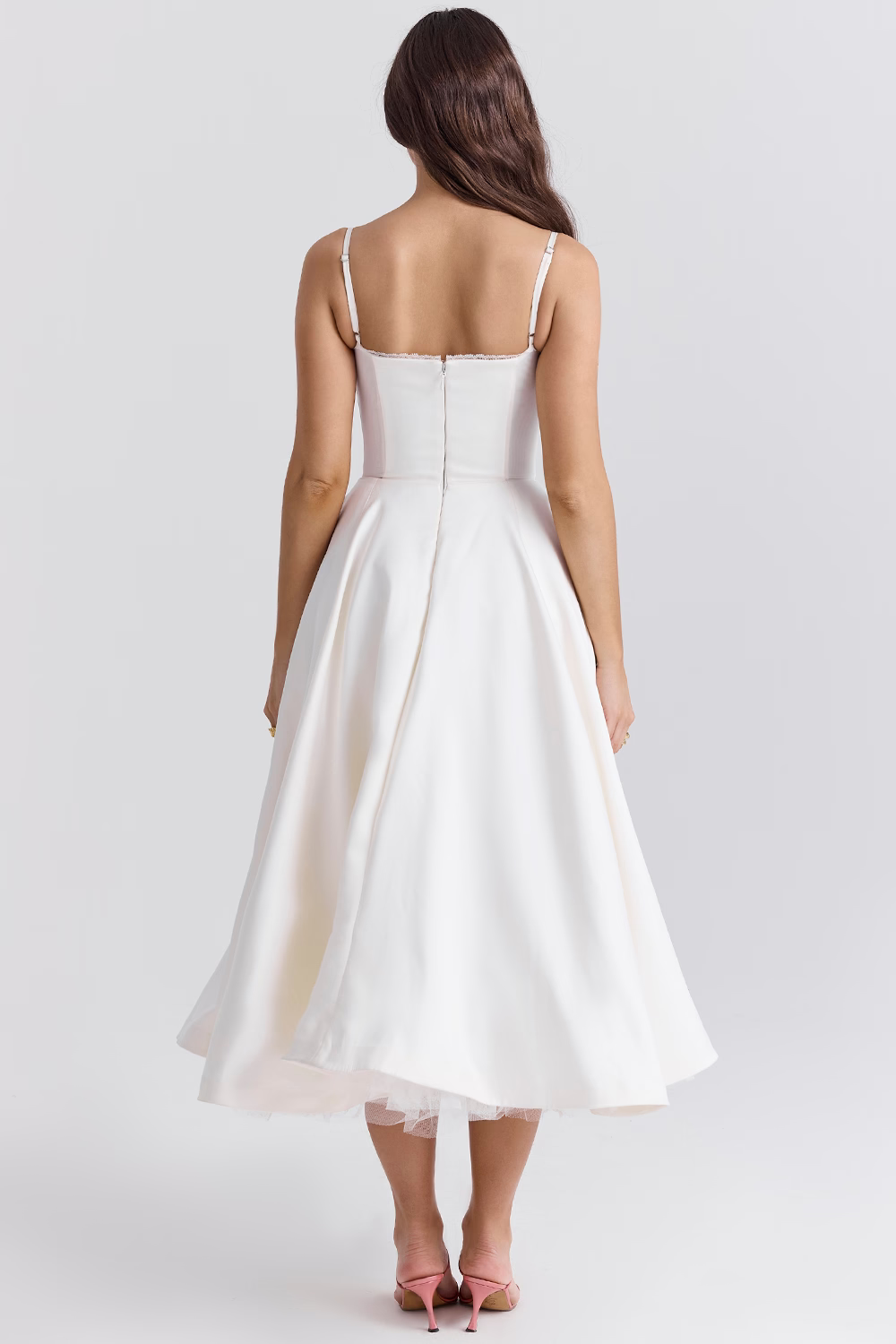 Luxuriös Ausgestellte Kleid mit Spaghettiträgern für Frauen Hochzeit, Braut und Fest Kasana
