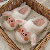 Weißer Schafslipper