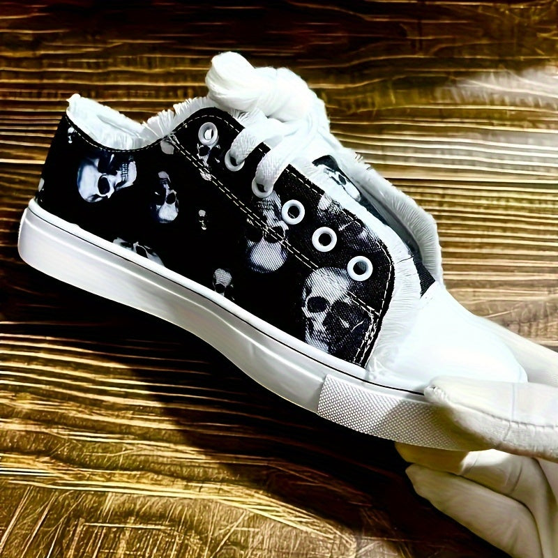 Turnschuhe Mit Totenkopfdruck Luna