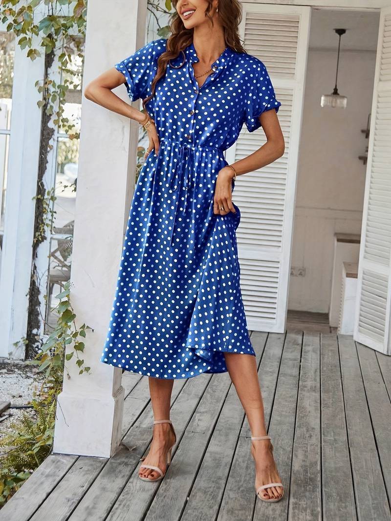 A-linien-kleid mit polka-dot-print und v-ausschnitt