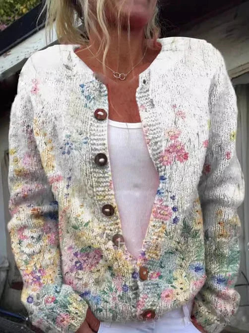 Weiche Strickjacke mit Blütenstickerei
