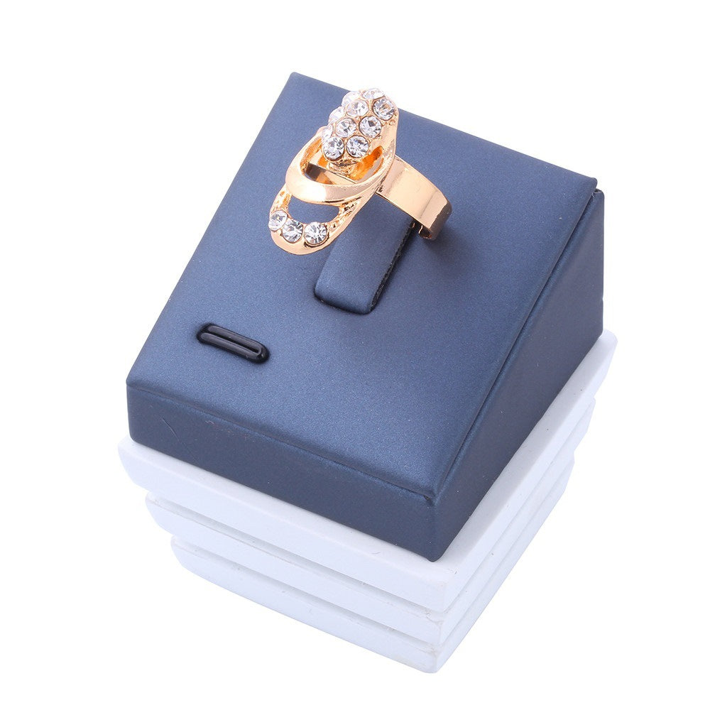 Damen Schmuckset mit elegantem Ketten-Design und funkelnden Zirkonia Shop Nory