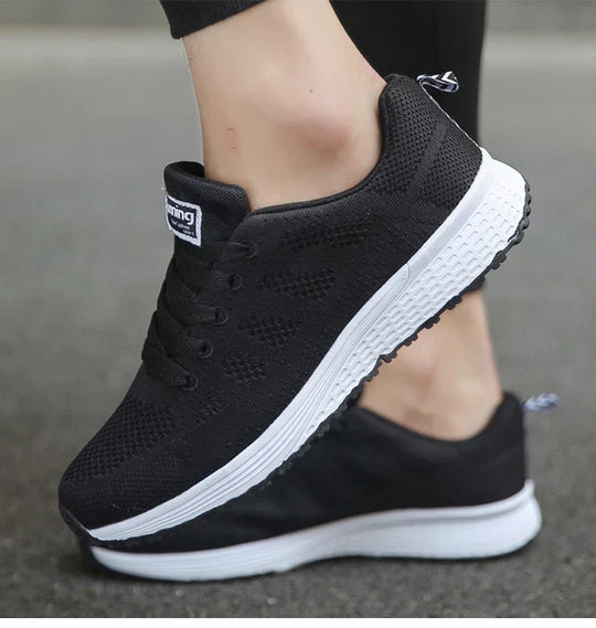 Leichte Turnschuhe aus Mesh