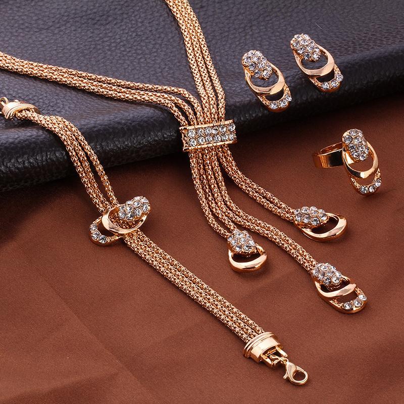 Damen Schmuckset mit elegantem Ketten-Design und funkelnden Zirkonia Shop Nory