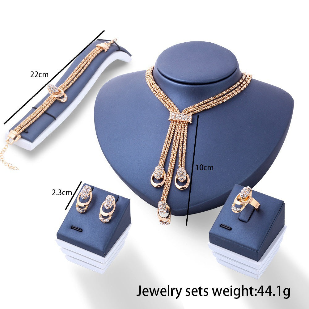 Damen Schmuckset mit elegantem Ketten-Design und funkelnden Zirkonia Shop Nory