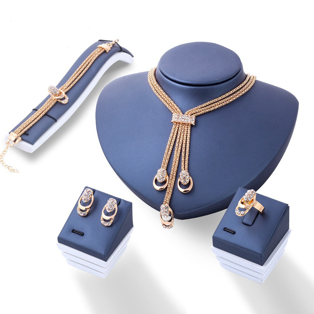 Damen Schmuckset mit elegantem Ketten-Design und funkelnden Zirkonia Shop Nory