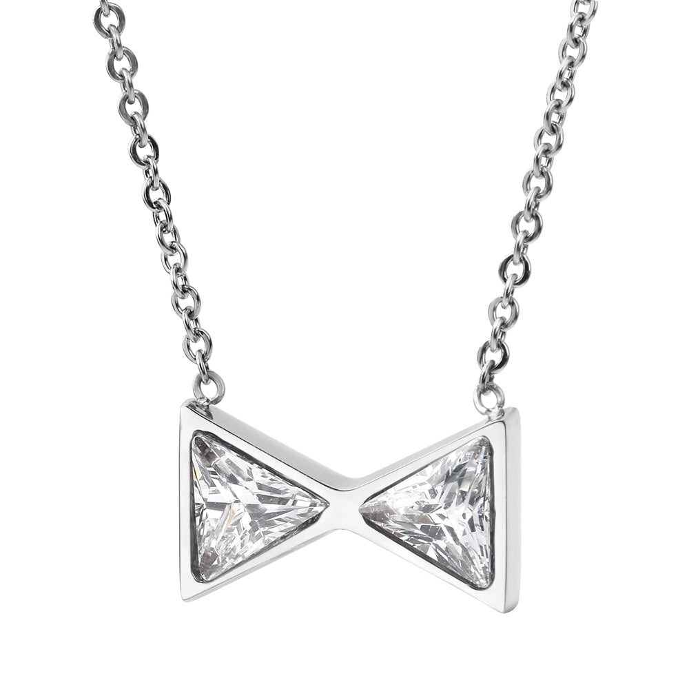 Damen Halskette mit geometrischem Anhänger und funkelnden Kristallen Shop Nory