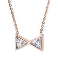 Damen Halskette mit geometrischem Anhänger und funkelnden Kristallen Shop Nory