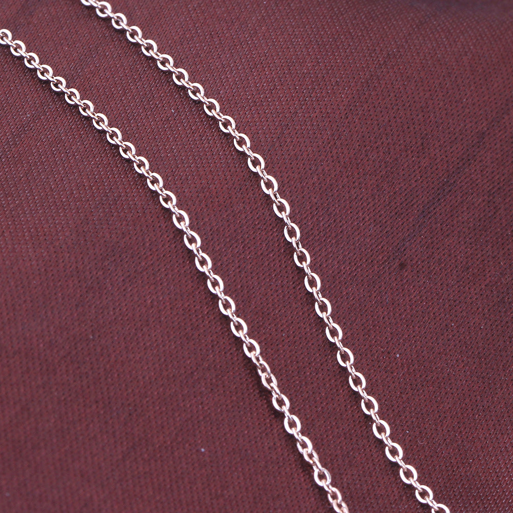 Damen Halskette mit verspieltem Sicherheitsnadel-Design und pendelndem LOVE-Anhänger Shop Nory
