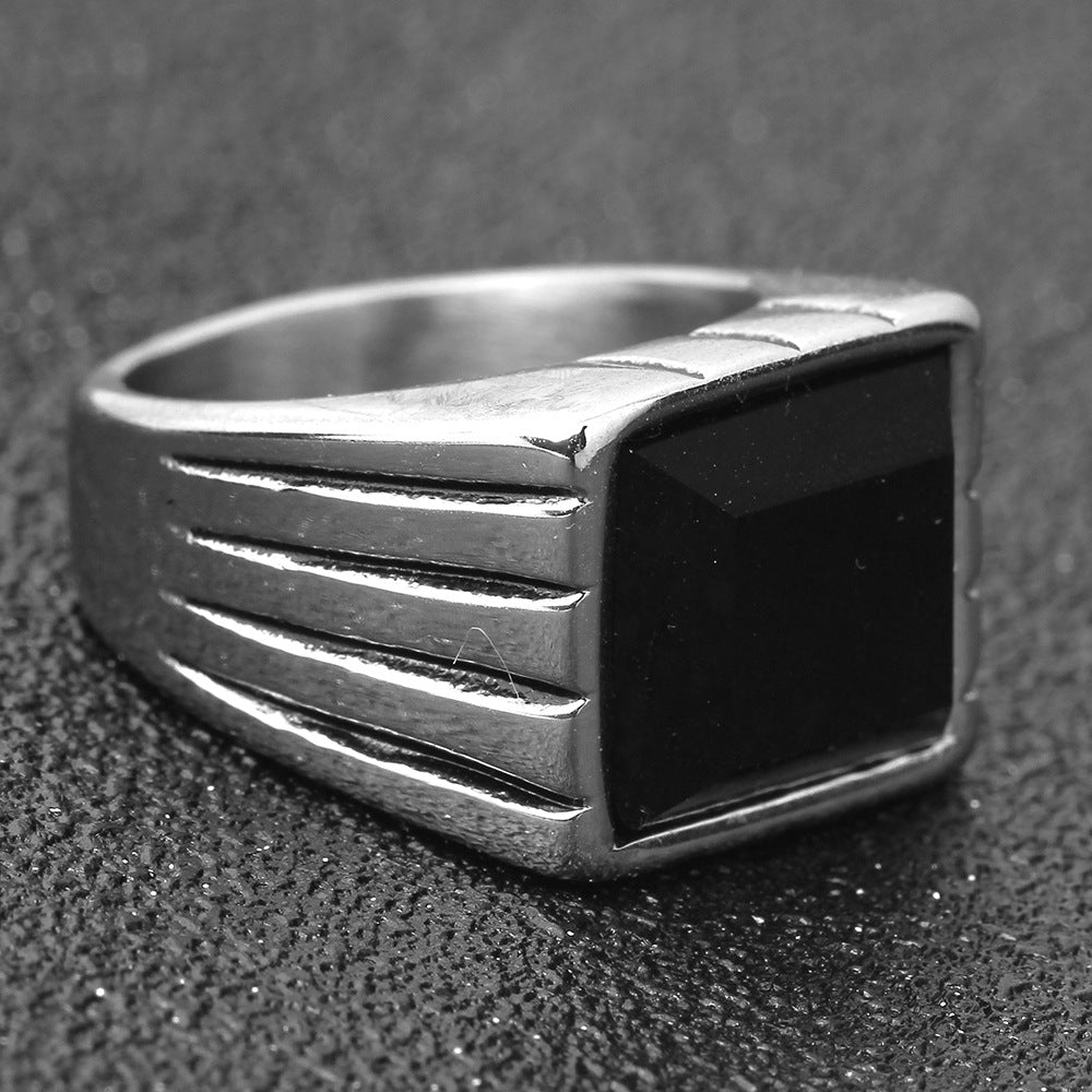 Herren Ring mit kunstvollem rotem Kristalleinsatz Shop Nory
