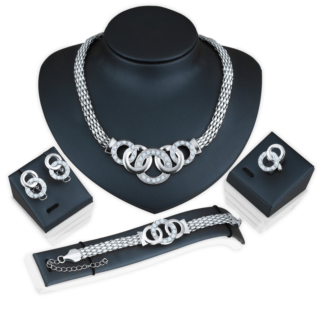 Damen Schmuckset mit funkelnden Elementen und elegantem Design Shop Nory