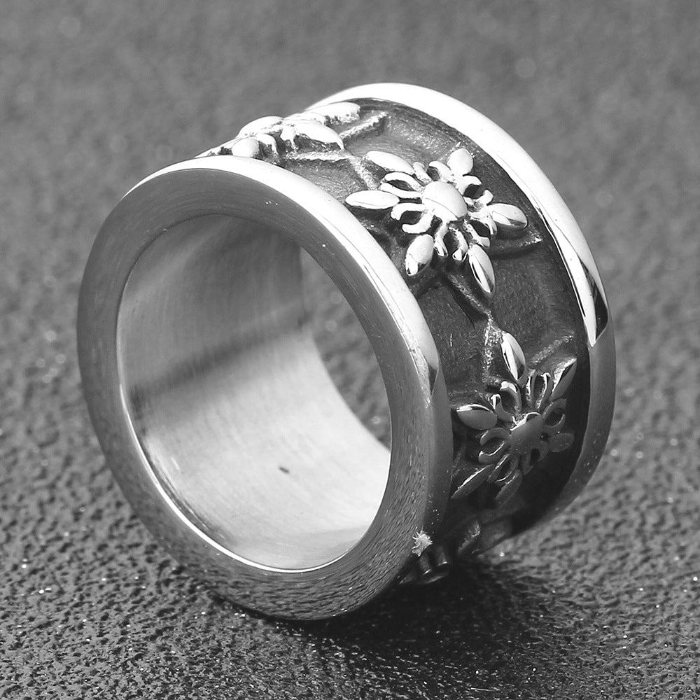Damen Ring mit floralem, strukturiertem Design und hochglänzender Oberfläche Shop Nory