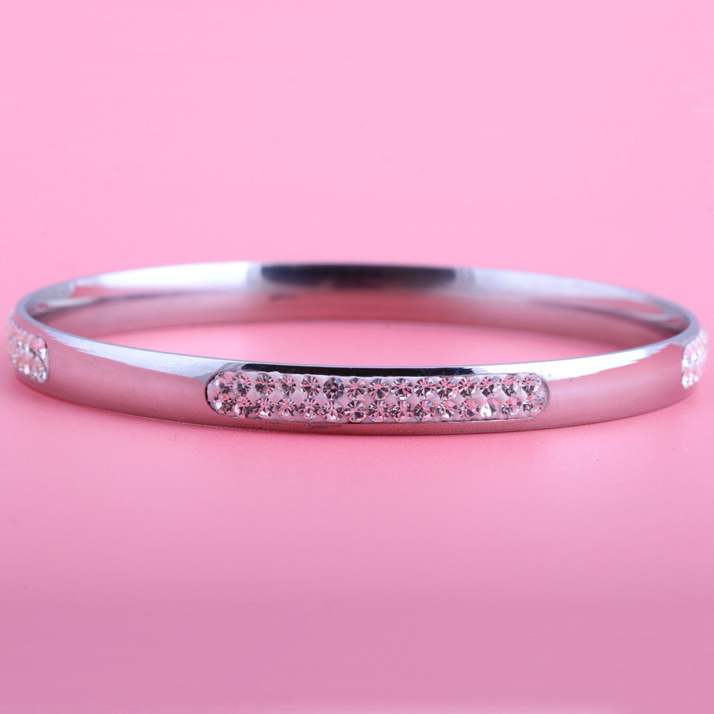 Damen Armreif mit funkelnden Zirkonia-Akzenten Shop Nory