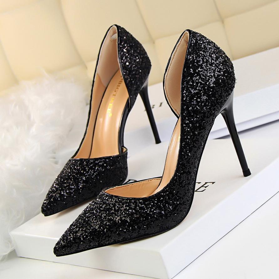 Elegante Glitzernde Nadelabsätze