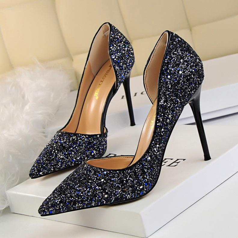 Elegante Glitzernde Nadelabsätze