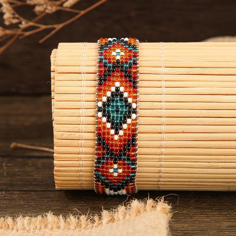Handgewebtes Böhmisches Armband | Shop Nory