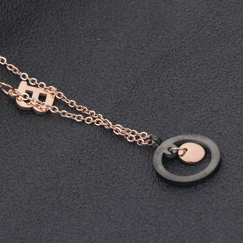 Damen Halskette mit einzigartigem LOVE-Anhänger und feinem Kettendesign Shop Nory