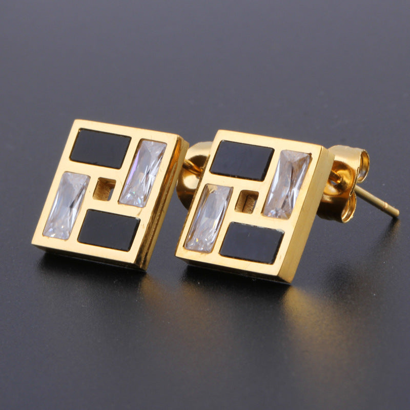 Damen Schmuckset mit geometrischem Anhänger und eleganten Ohrsteckern Shop Nory