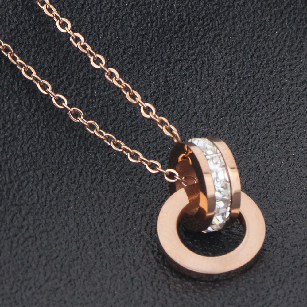Damen Schmuckset mit kreisförmigen Anhängern und funkelnden Zirkonia Shop Nory