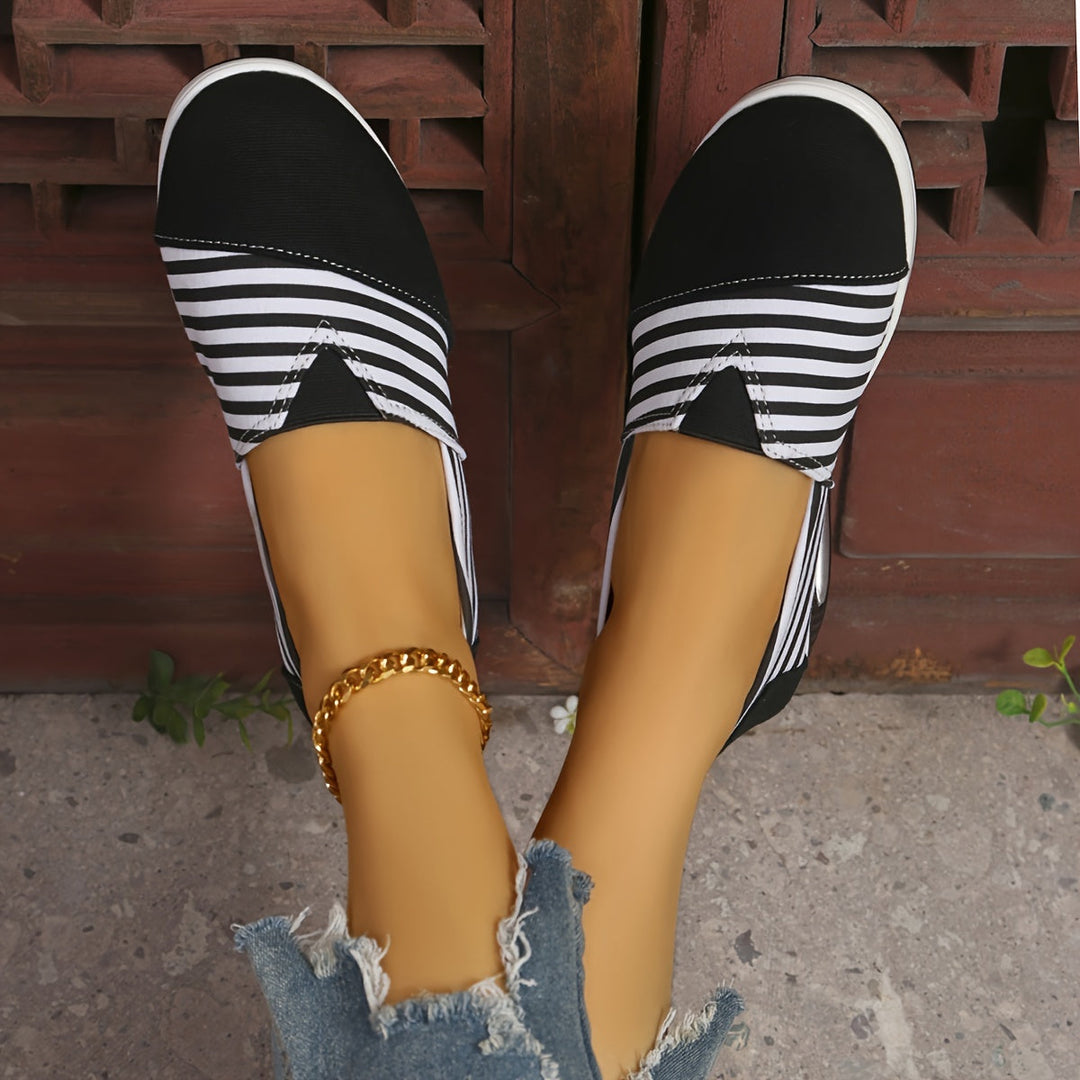 Gestreifte orthopädische Schuhe