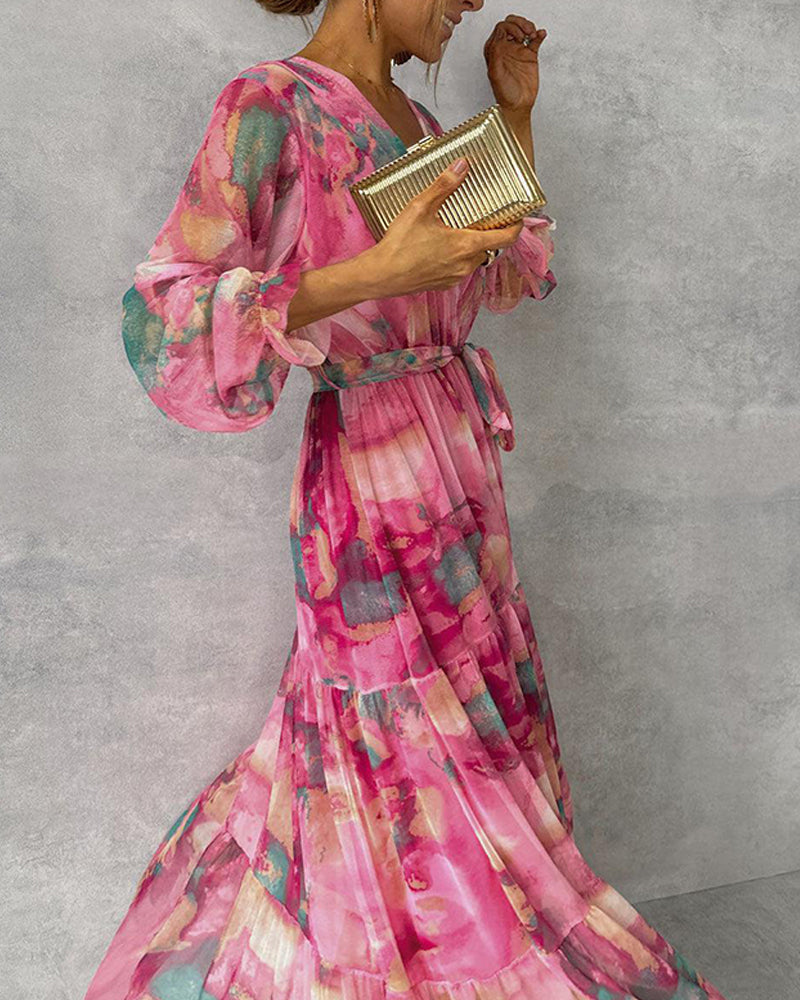 Elegantes Kleid mit Print und Plissiertem Rock