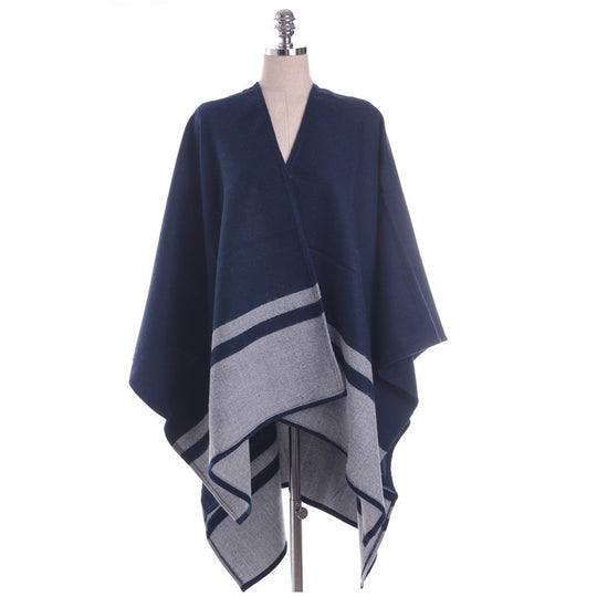 Damen Oversize-Ruana im kastigen Cape‑Schnitt mit kontrastierender Bordüre Shop Nory