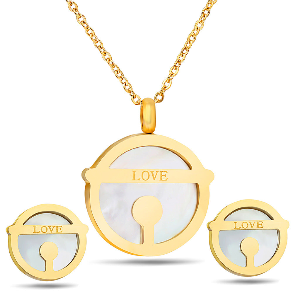 Damen Halskette mit graviertem "LOVE"-Anhänger und passendem Ohrstecker-Set Shop Nory