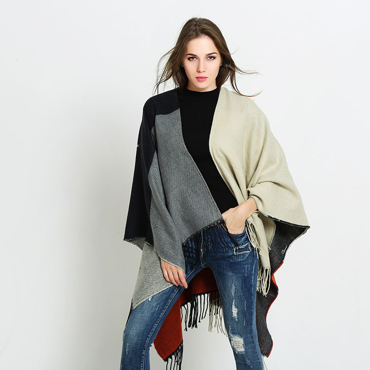 Damen Wendbarer Capeponcho im Blockstreifen-Look mit Fransen Shop Nory