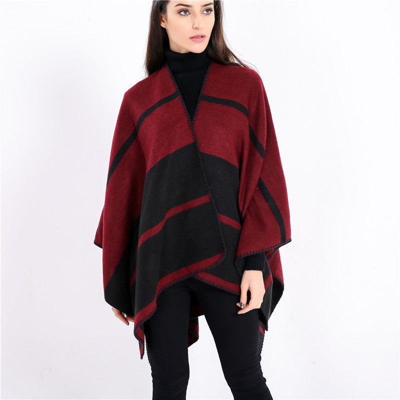 Damen Oversize-Ruana mit geometrischem Blockstreifen und Ziernaht Shop Nory