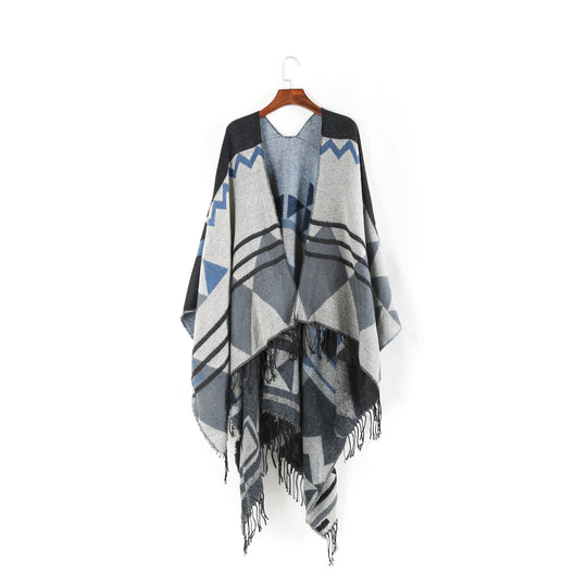 Damen Großer Fransen-Cardigan im Ruana-Stil mit grafischem Jacquard Shop Nory