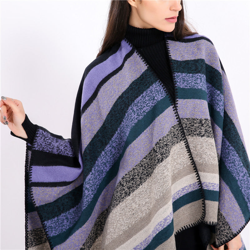 Damen Gewobene Oversize-Ruana mit diagonalem Blockstreifen und Kettelkante Shop Nory