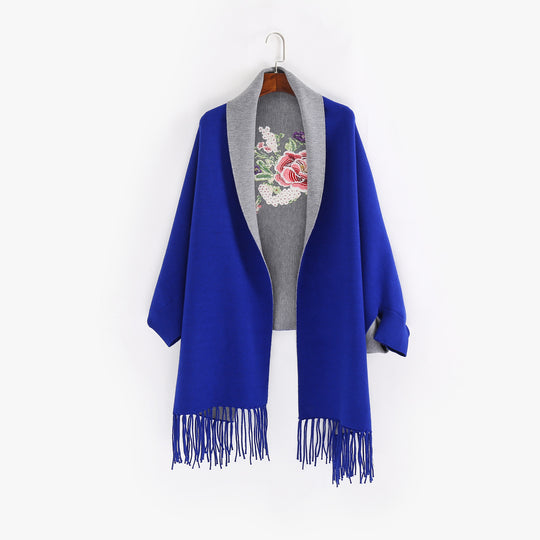 Damen Cape‑Schal mit besticktem Innenfutter und Fransensaum Shop Nory