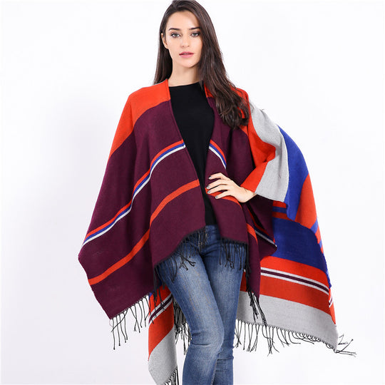 Damen Oversize-Ruana‑Überwurf aus Wollmix mit Zipfelsaum und Fransensaum Shop Nory