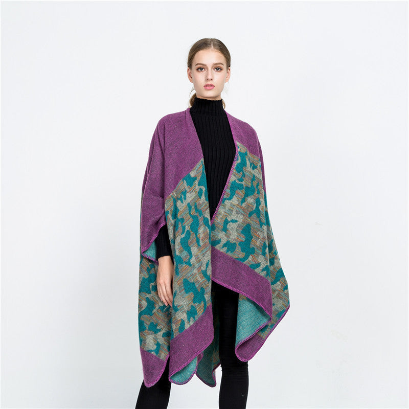 Damen Oversize-Ruana-Umhang aus Wollmix mit geometrischem Jacquardbesatz Shop Nory