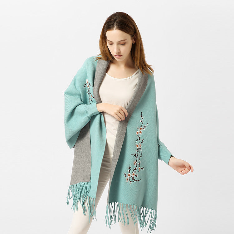Damen Reversible Strick-Ruana mit Blumenstickerei und Fransensaum Shop Nory