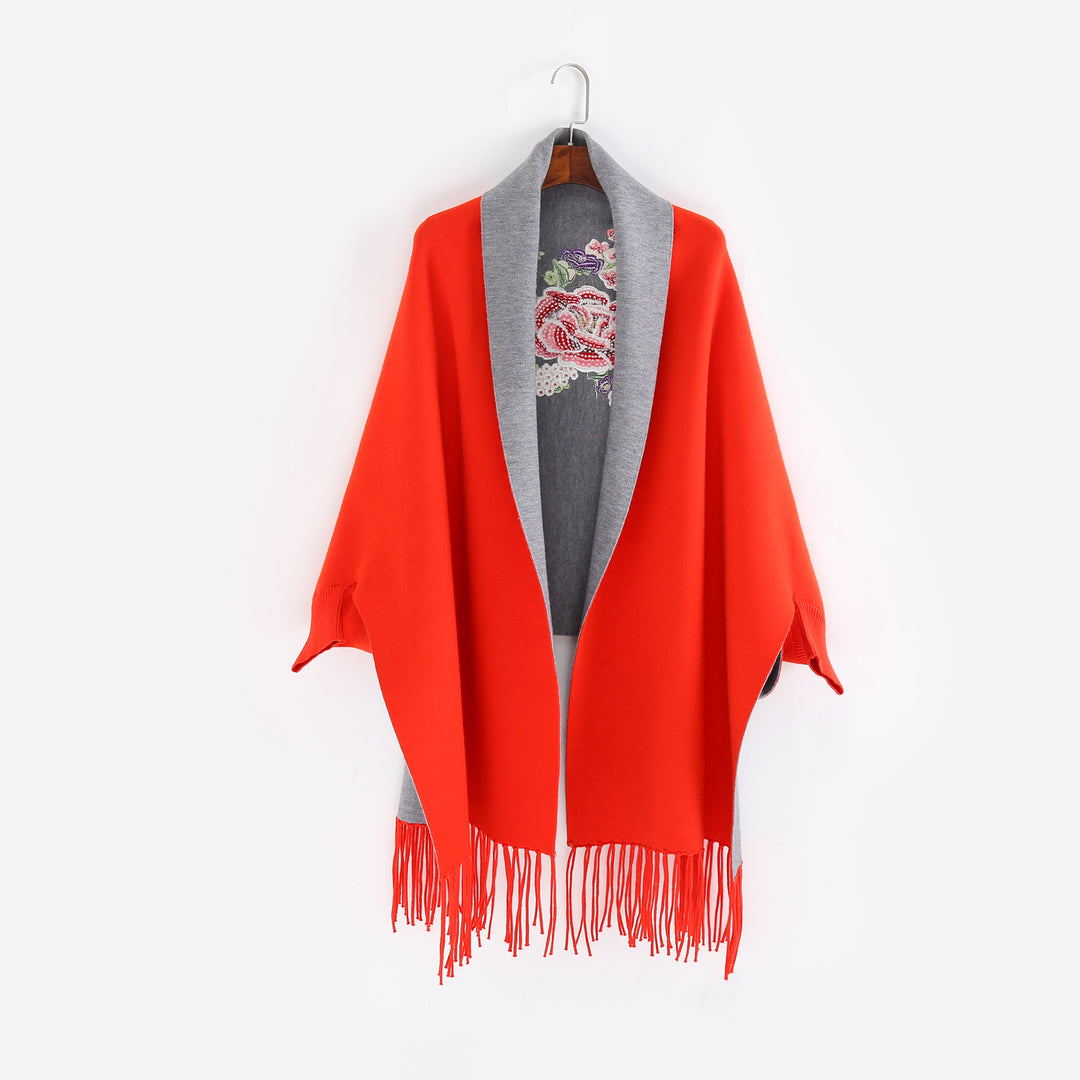 Damen Cape‑Schal mit besticktem Innenfutter und Fransensaum Shop Nory