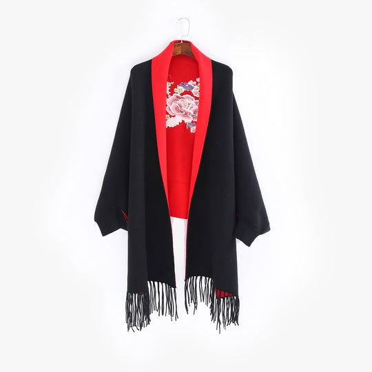 Damen Cape‑Schal mit besticktem Innenfutter und Fransensaum Shop Nory
