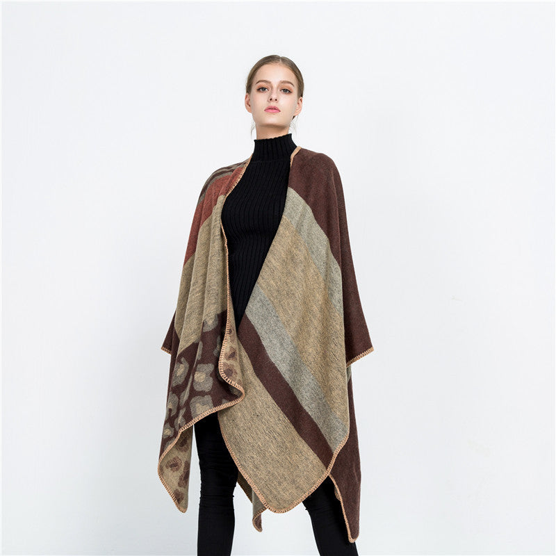 Damen Oversize-Ruana-Poncho mit Sternjacquard und Zierstichkante Shop Nory