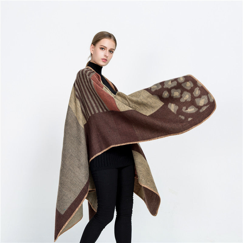 Damen Oversize-Ruana-Poncho mit Sternjacquard und Zierstichkante Shop Nory
