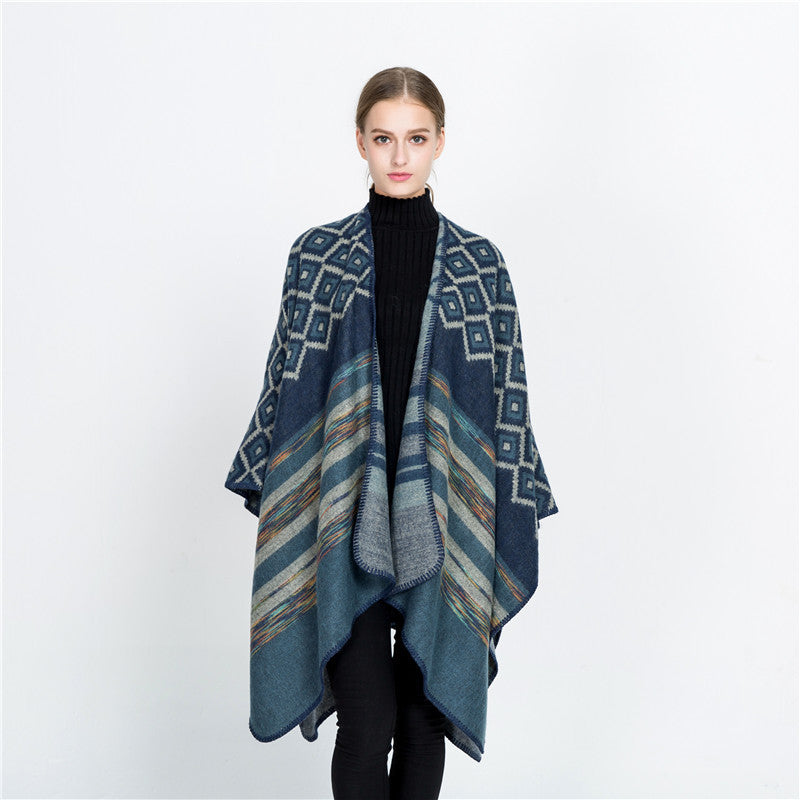 Damen Wolloptik-Ruana mit gewebtem Quadratjacquard und Zierstichkante Shop Nory