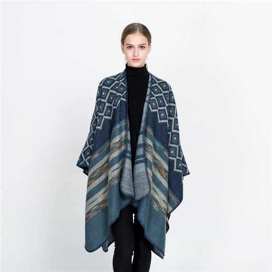 Damen Wolloptik-Ruana mit gewebtem Quadratjacquard und Zierstichkante Shop Nory