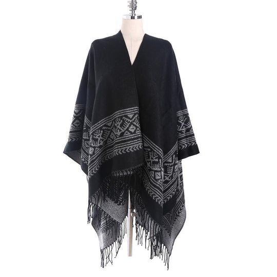 Damen Wolloptik-Überwurf im Kimono-Stil mit grafischem Bordürenjacquard und Fransensaum Shop Nory