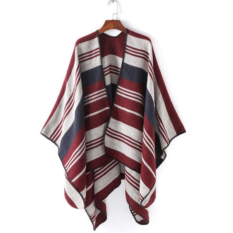 Damen Oversize‑Ruana‑Überwurf mit gestreiftem Jacquard und Zierstichkante Shop Nory