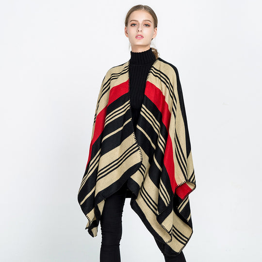 Damen Oversize‑Ruana‑Überwurf mit gestreiftem Jacquard und Zierstichkante Shop Nory